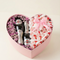 Ewige Liebe Feier Herzbox mit Martini, Raffaello und Blüten – Amores