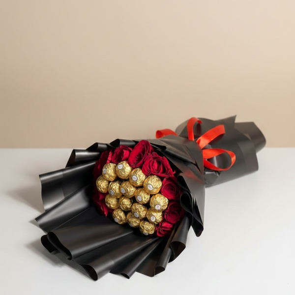 Raffinierter Rot & Gold Bouquet – Blumenstrauß mit roten Rosen und Ferrero Rocher – Amores