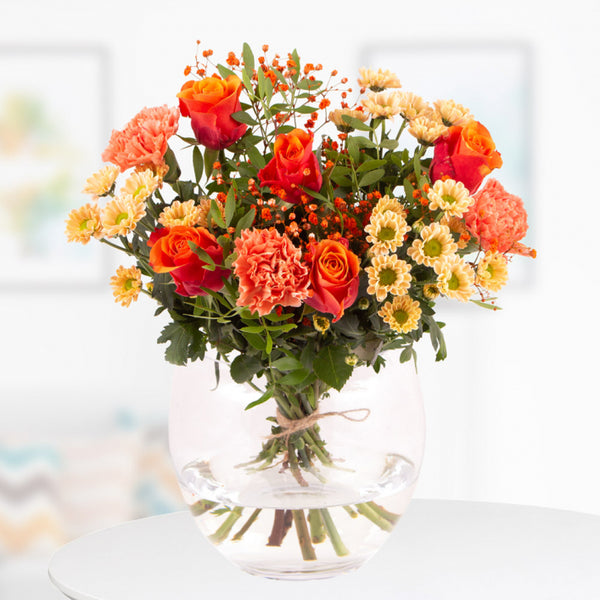 Abendsonne - Orange Rosen, Nelken und Chrysanthemen in purer Energie