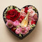 Blüten Glück Geschenk Set – Herzbox mit Rosen, Blüten und Parfüm – Amores