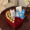 Das Ultimative Willkommens Herz – Rote Herzbox mit Rosen, Schnuller, Babypflege & Ferrero Rocher, Same-Day-Lieferung Linz | Amores