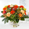 Orangerie Träume - Orange Gerbera, Rosen und Protea in lebendiger Freude